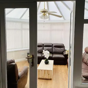 5-bedroom In Healing, Grimsby , Healing United Kingdom
